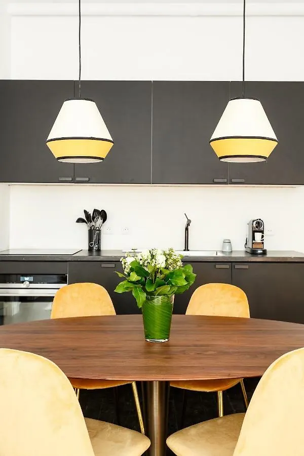 Habitat Parisien - Ponthieu Champs Elysees Apartment *
