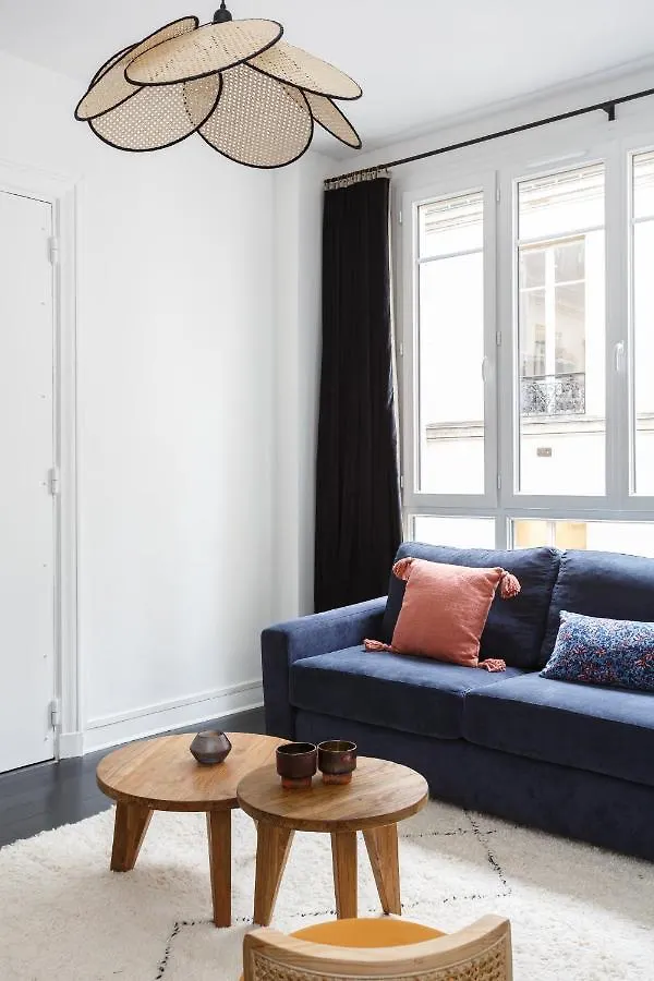 Habitat Parisien - Ponthieu Champs Elysees Apartment