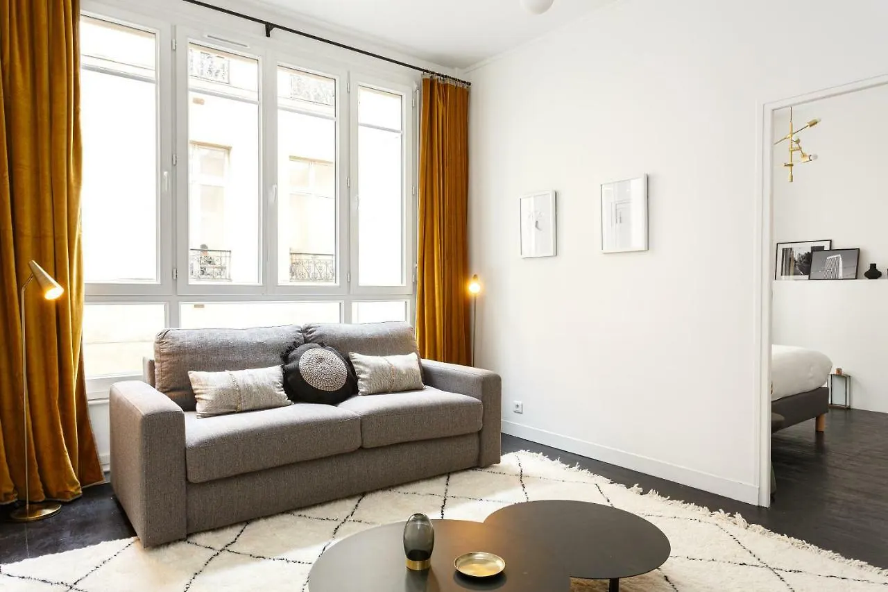 アパート Habitat Parisien - Ponthieu Champs Elysees *