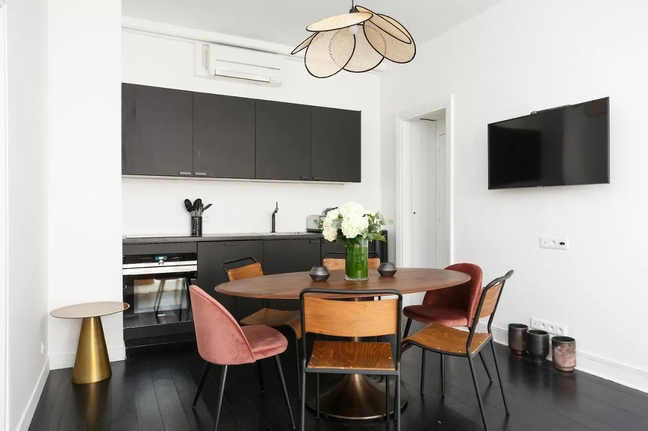 Habitat Parisien - Ponthieu Champs Elysees * パリ