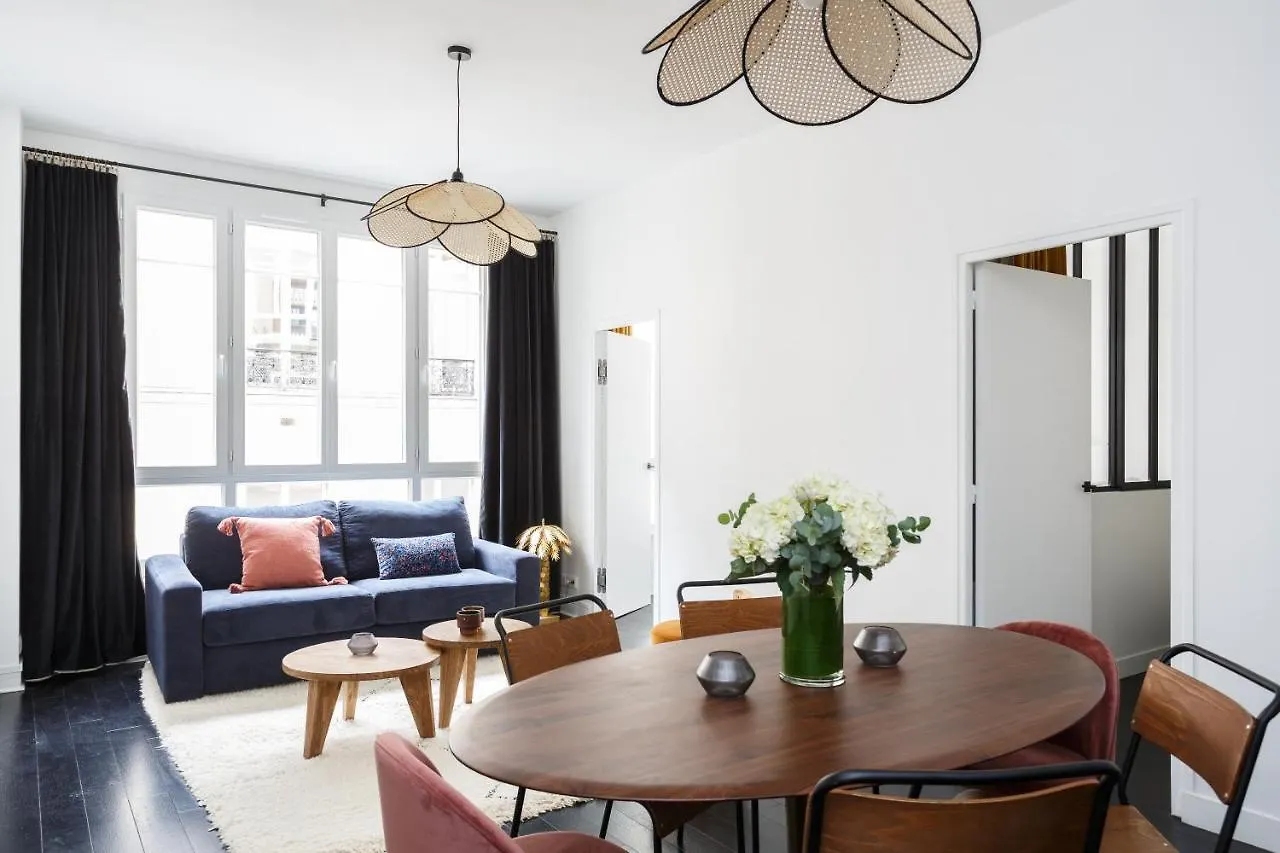 Habitat Parisien - Ponthieu Champs Elysees Apartmán *